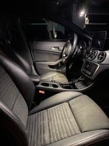 Mercedes-Benz CLA 180 d AMG Line Night Edition Navi Carplay - Mercedes-Benz CLA-Klasse mit Diesel-Antrieb: Coupe