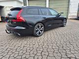Volvo V60 D3 R Design,Kam,LED,AHK,el.Heck,H&K - Volvo Gebrauchtwagen in Pforzheim