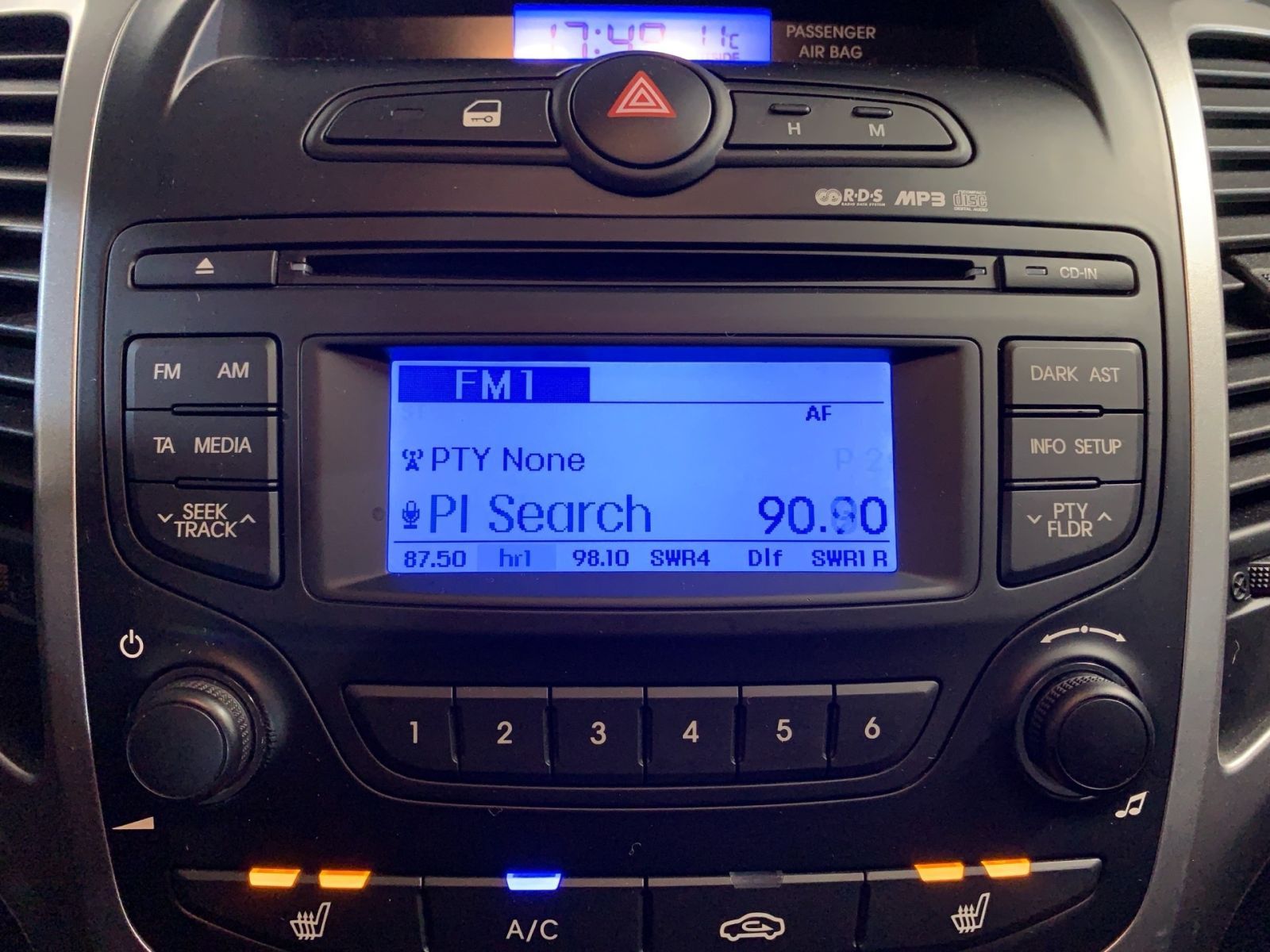 Fahrzeugabbildung Hyundai ix20 1.4 FIFA World Cup Edition PDC SHZ