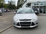 Ford Focus Turnier Ambiente TÜV NEU & GARANTIE - Ford Focus Ambiente mit Diesel-Antrieb