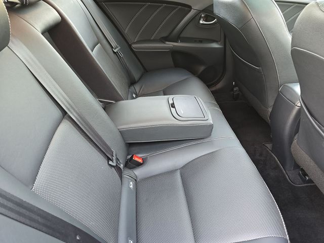 Avensis 1.8 Edition TS Leder*Pano*LED