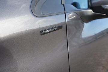 Fahrzeugabbildung Peugeot 208  Signature Sky 1.2 PureTech*2 Hand