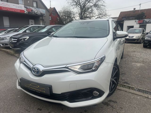 Toyota Auris Touring Sports Hybrid Team D*1 Hand*