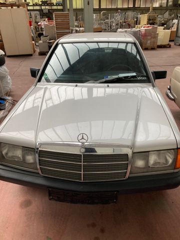 Mercedes-Benz 190E -1986 -H  classic läuft gut