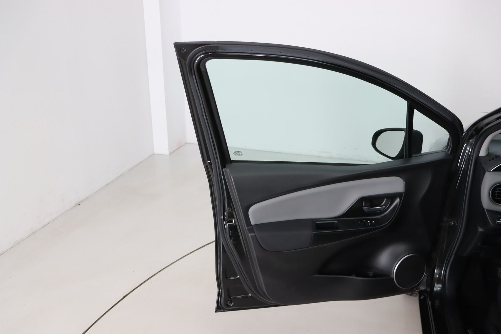 Fahrzeugabbildung Toyota Yaris * RFK * Sitzhzg. * Bluetooth Comfort