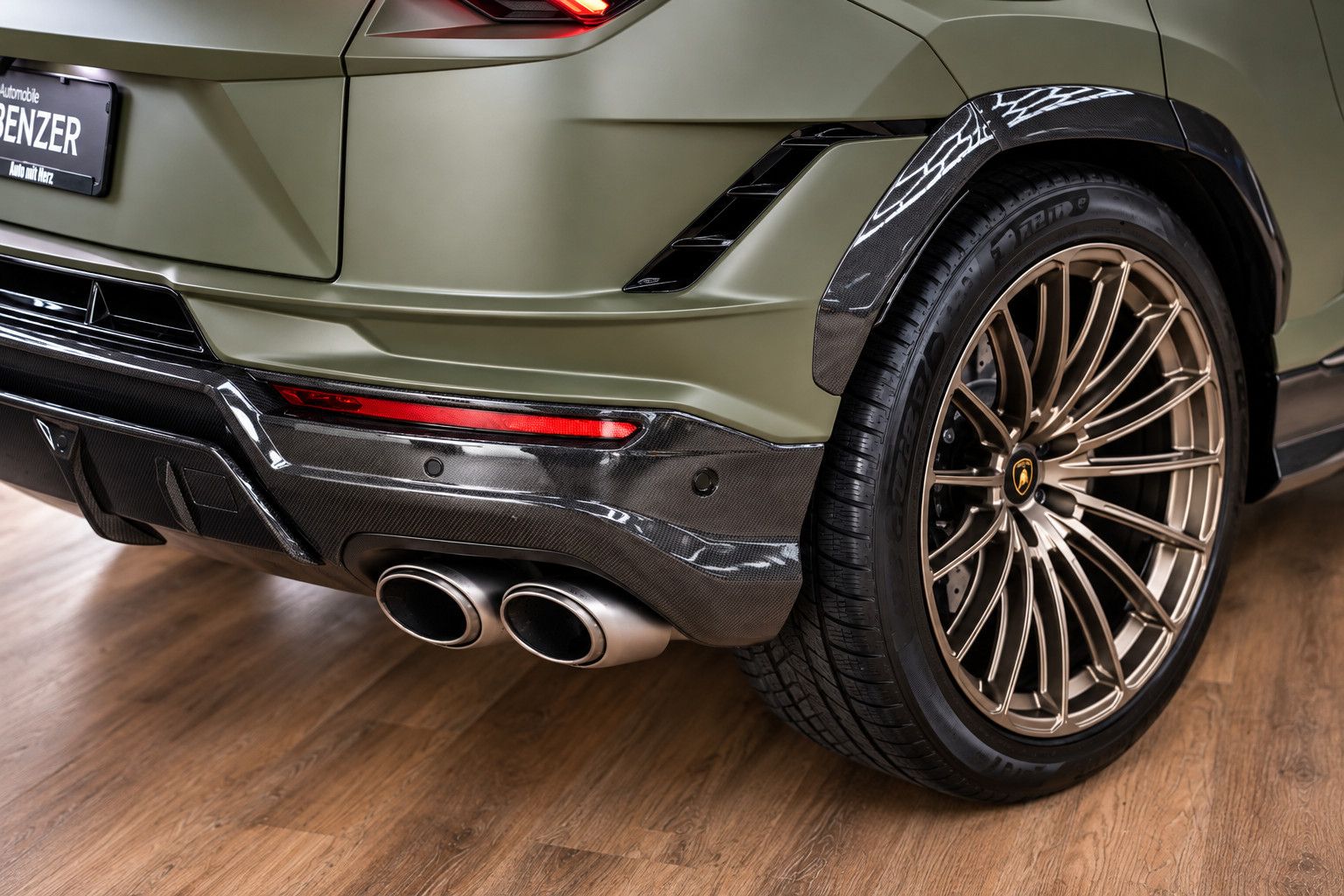 Fahrzeugabbildung Lamborghini Urus Performante *Carbon*Akrapovic*Alcantara*B&O