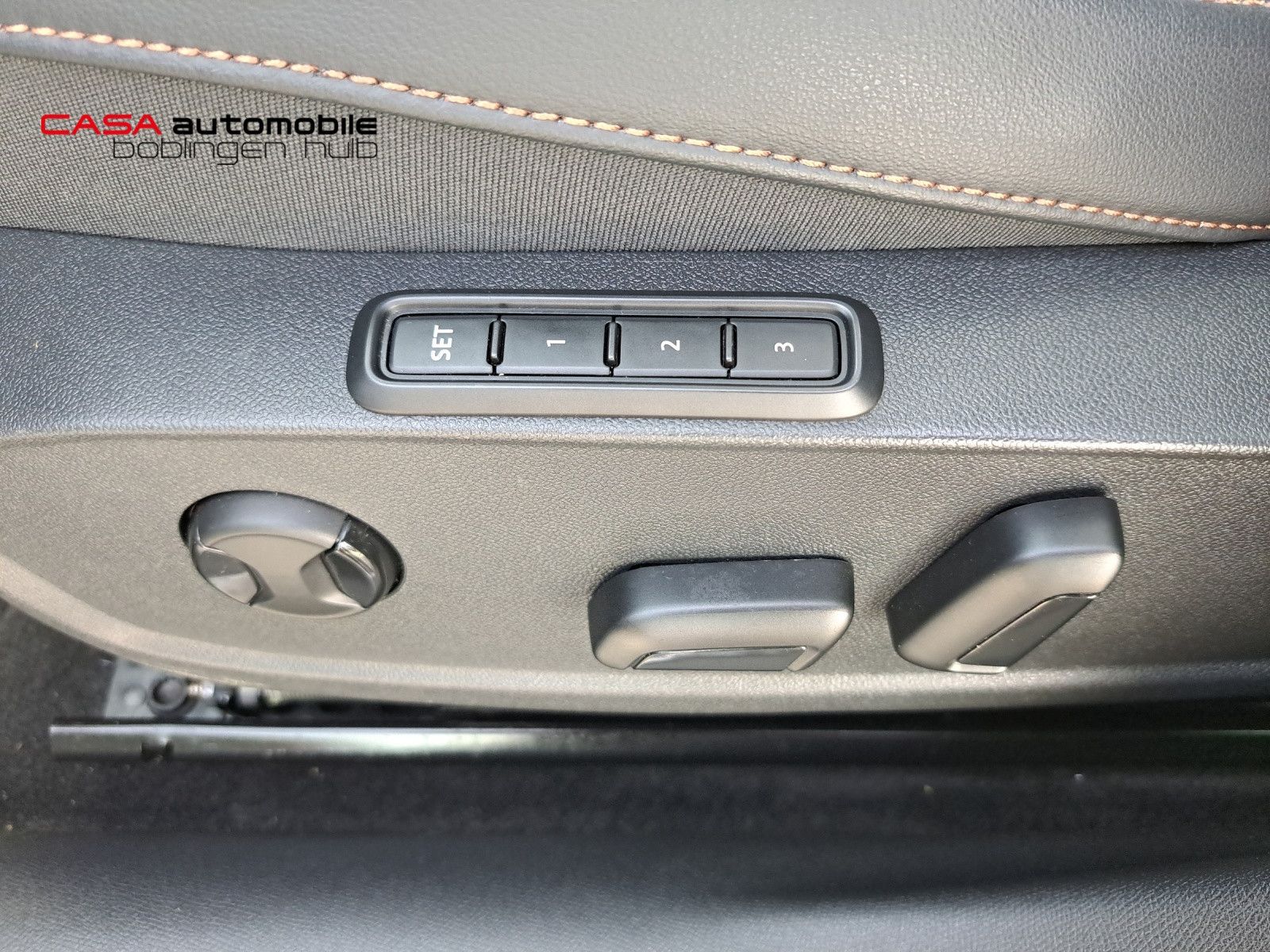 Leon Sportstourer VZ 4Drive 2.0 TSI DSG AHK Pano