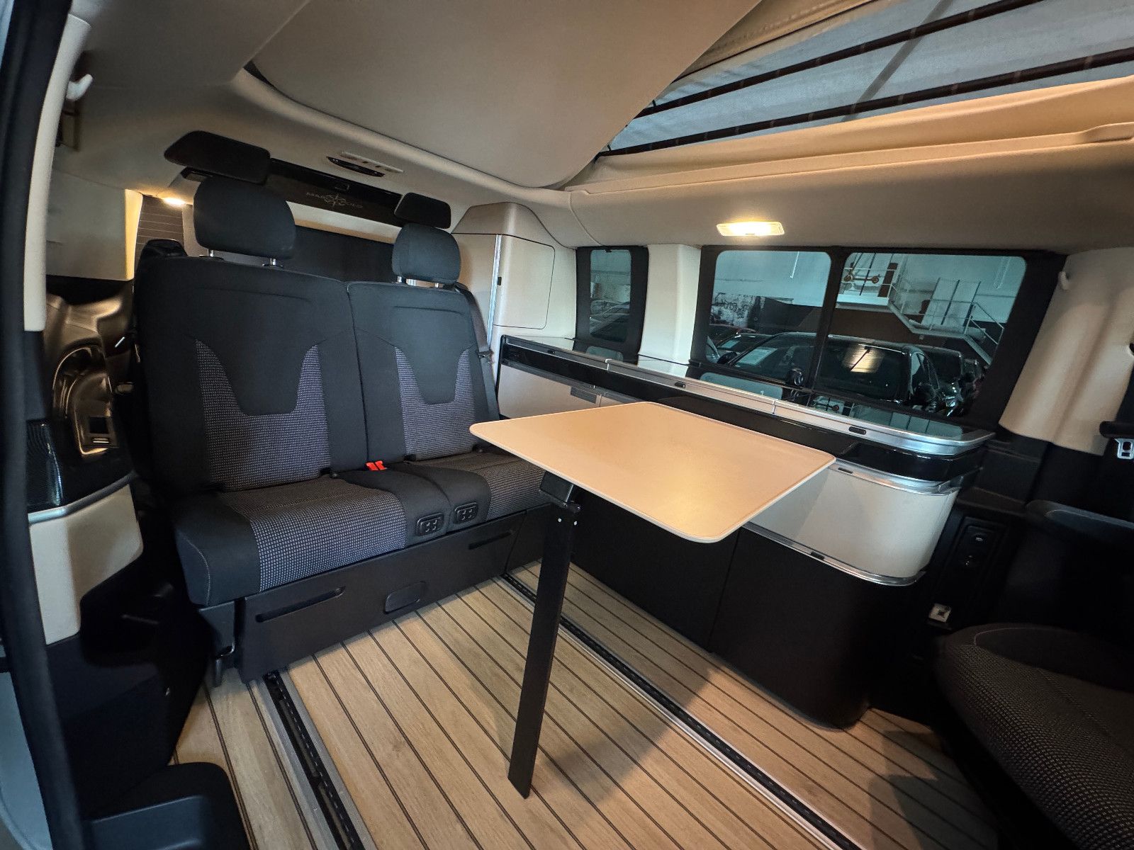 Fahrzeugabbildung Mercedes-Benz V 220 d 9GT MARCO POLO SPORTPAKET AHK LED MBUX+