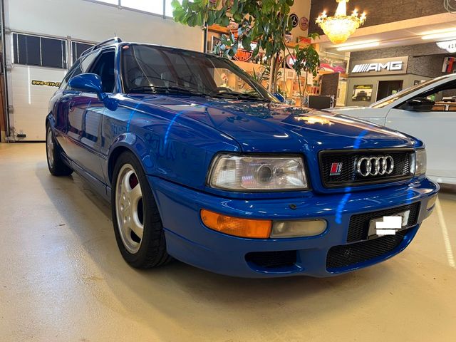 Audi RS2