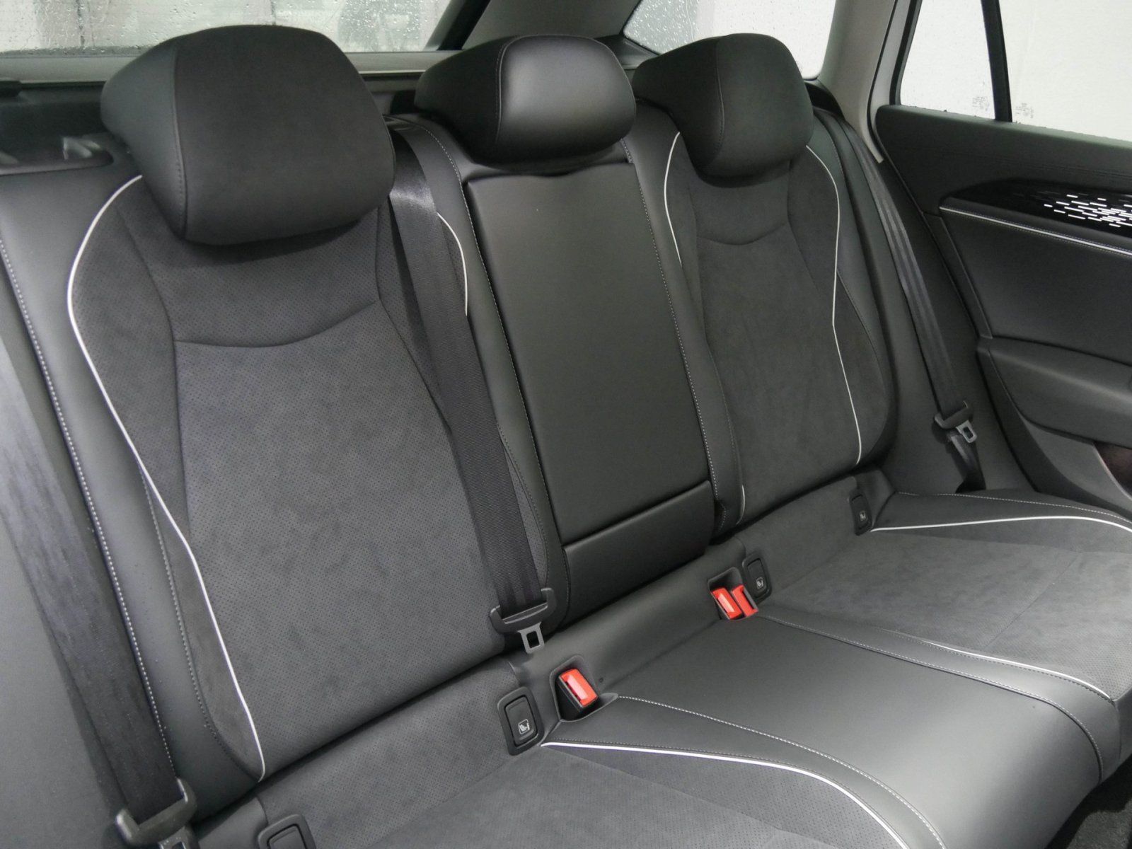 Volkswagen Passat Business 2,0TDI150 PS DSG AHK IQ IQ-DRIVE foto 4