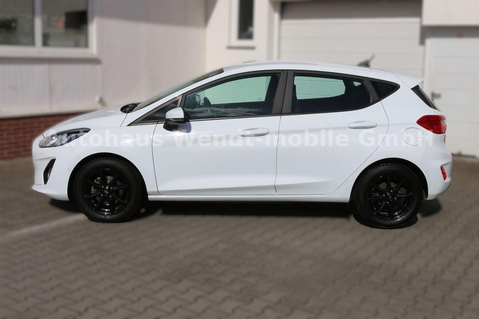 Ford Fiesta mit PDC v+h u. Winterpaket