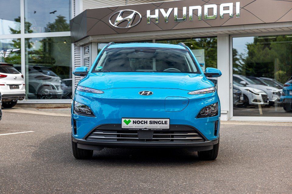 Fahrzeugabbildung Hyundai KONA Elektro 100kW TREND