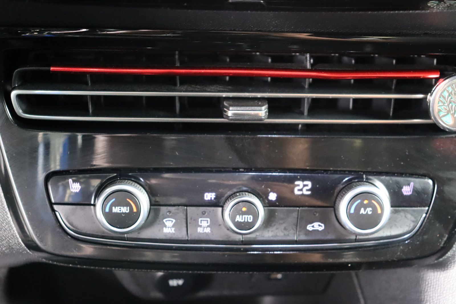 Fahrzeugabbildung Opel Mokka * RFK * LED * Sitzhg. * AHK
