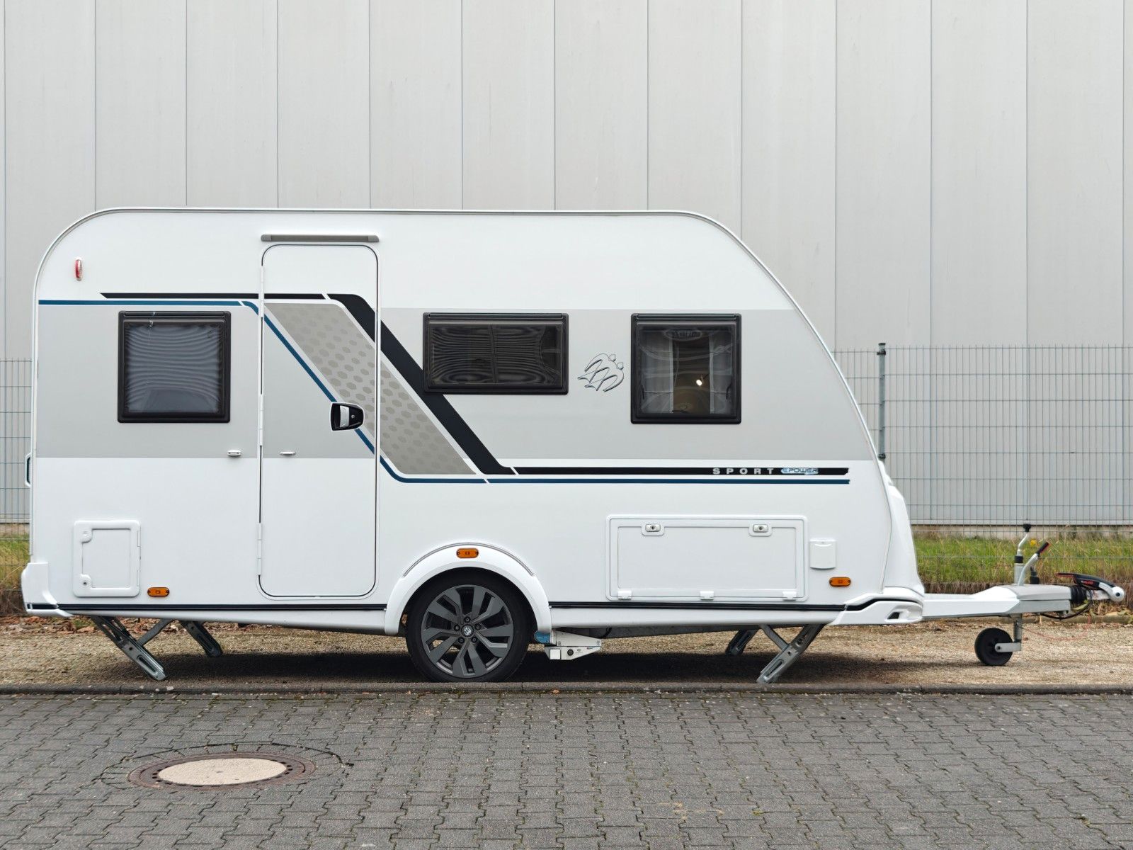 Fahrzeugabbildung Knaus Sport 400 QD EPower Selection - Mover, Klima -
