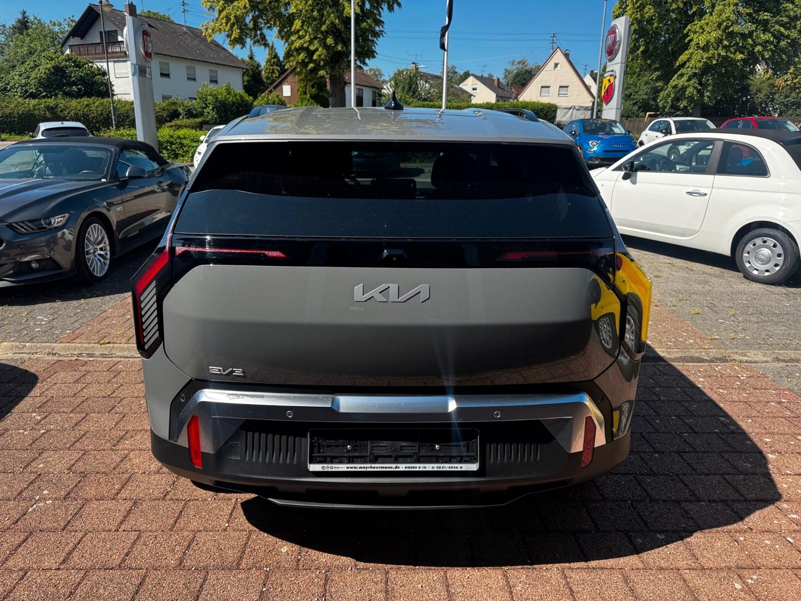 Fahrzeugabbildung Kia EV3 81.4 EARTH WIC BUS UPG DWP