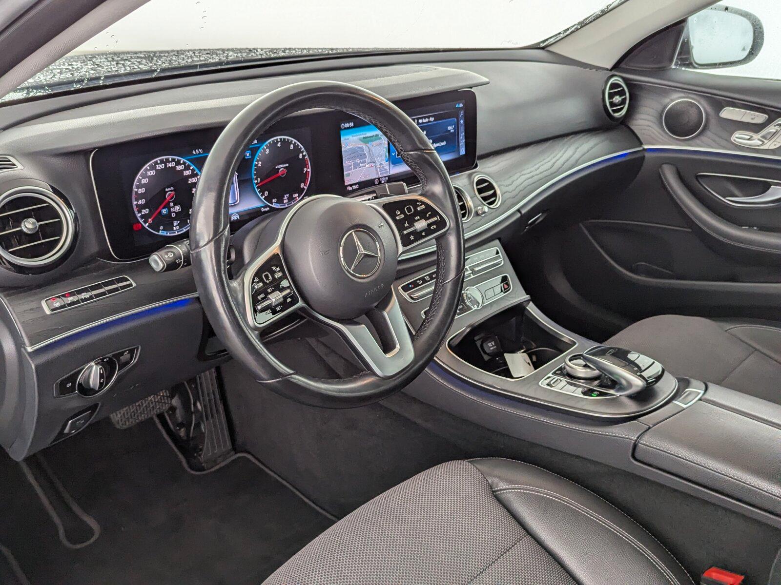 Mercedes-Benz E 200 T Exclusive 4Matic LED+NAVI+ACC+eSitz.