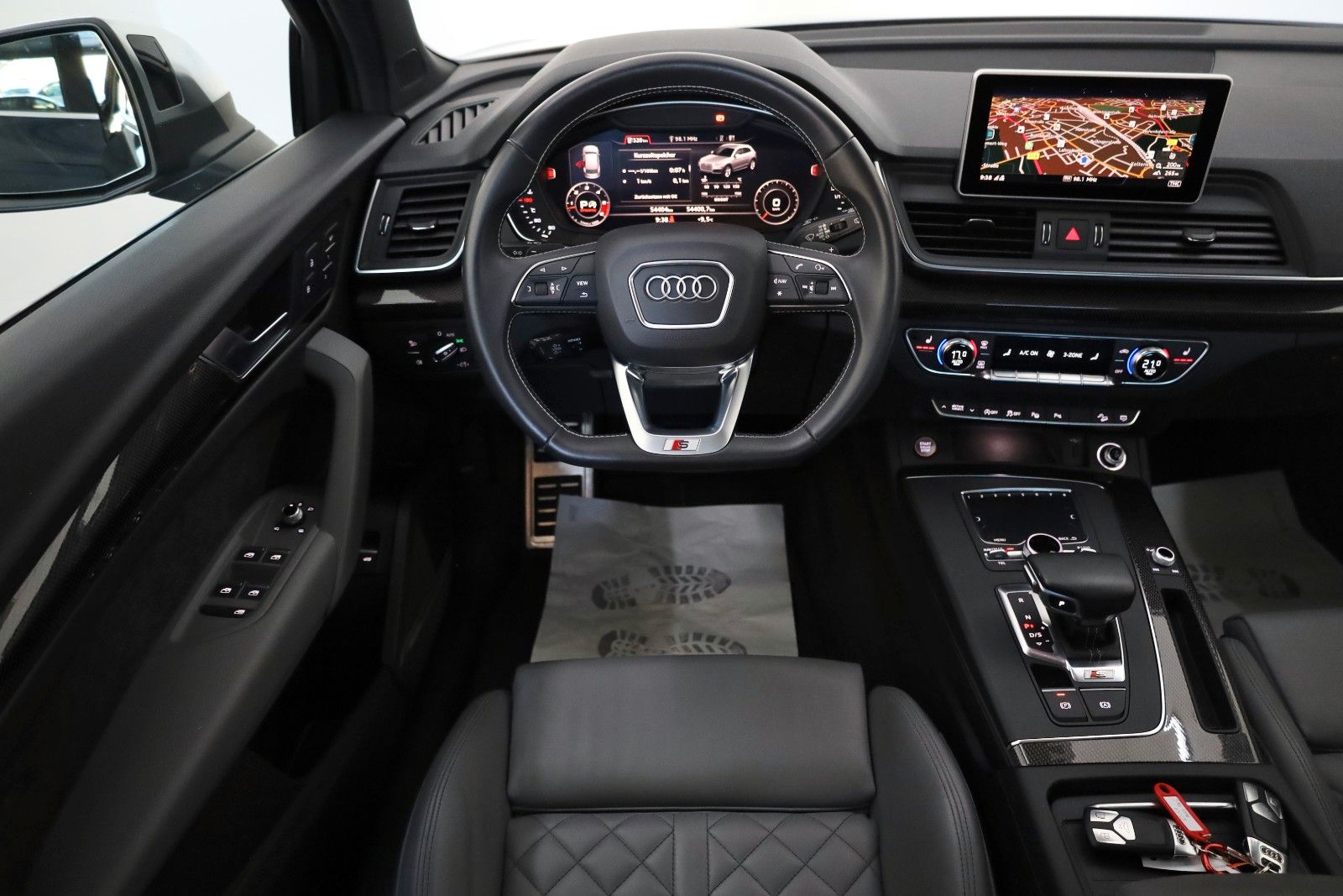 Fahrzeugabbildung Audi SQ5 3.0TDI quattro Tour/Stadt/Parken,PanDach,ACC