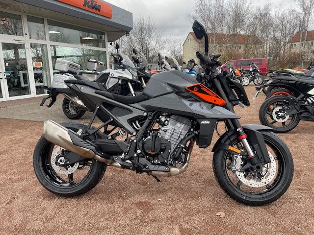 KTM 990 DUKE