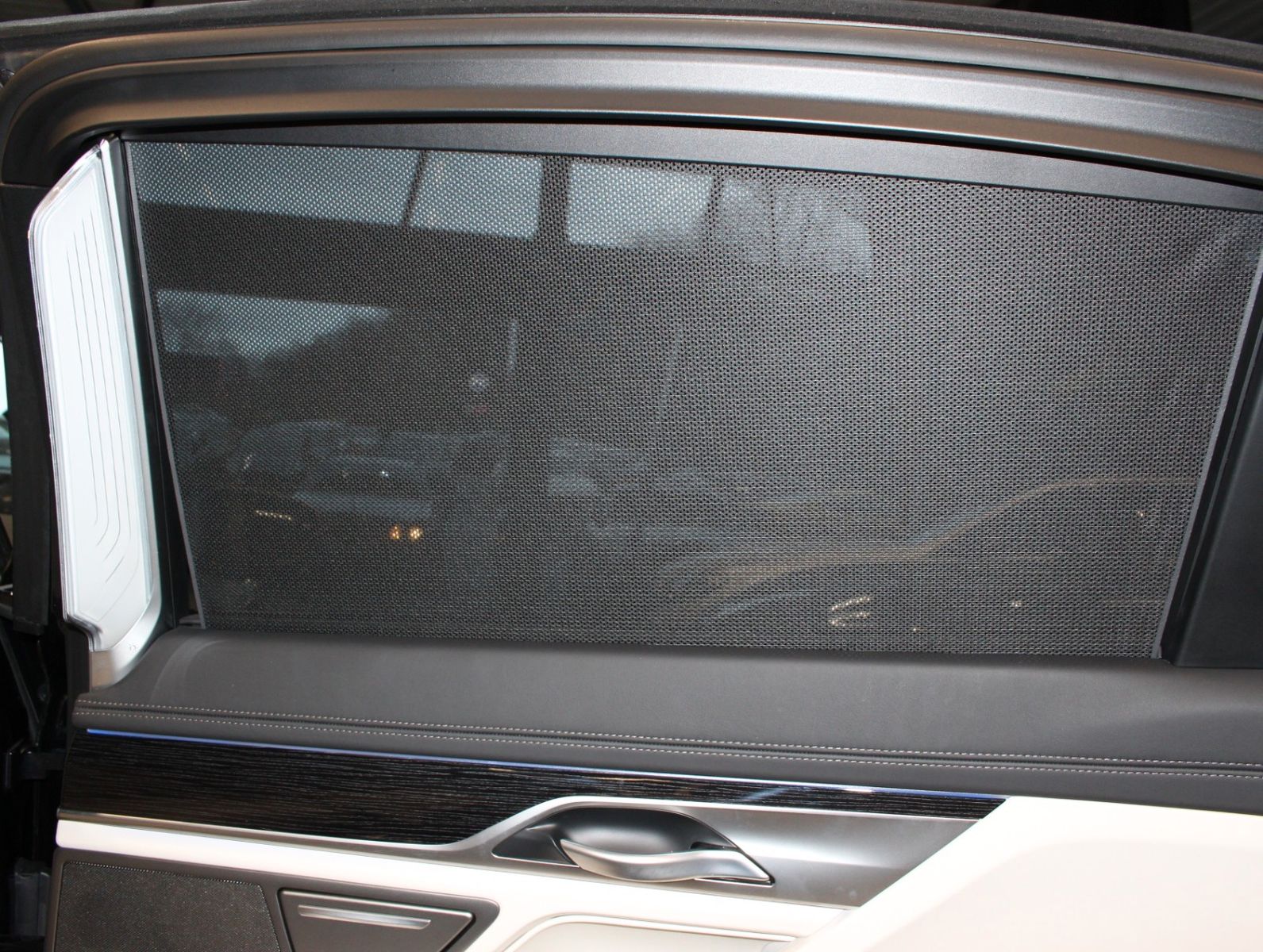 Fahrzeugabbildung BMW 750 L i xDrive M Sport Executive*Skylounge*VOLL