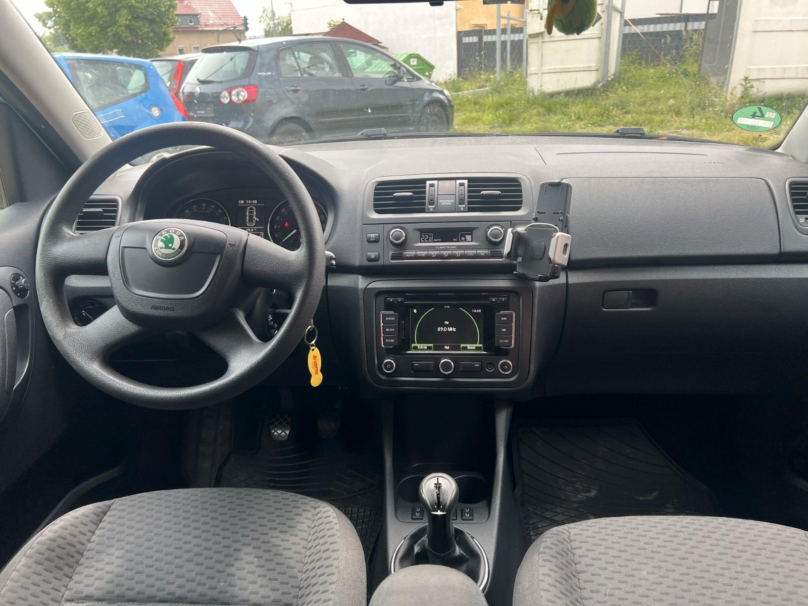 Skoda Roomster 2011 — photo 13