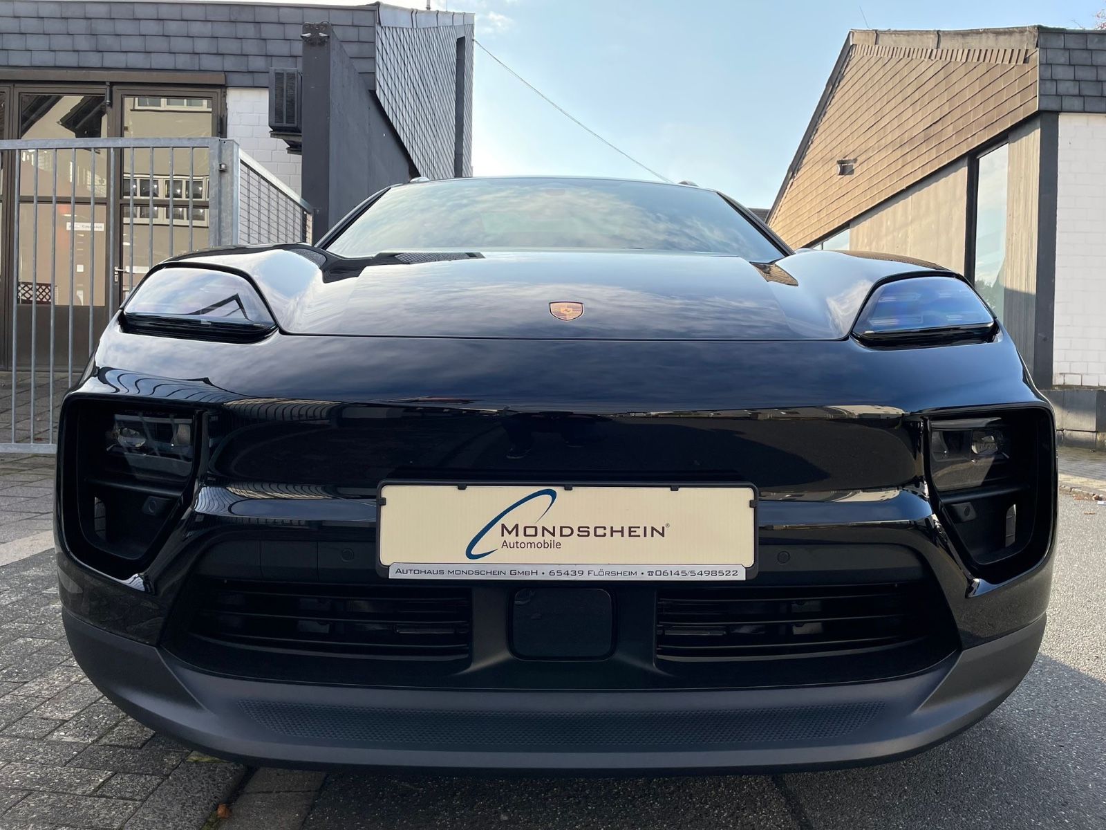 Fahrzeugabbildung Porsche Macan 4 |ACC|22"|Pano|3.Disp|SportChro|PASM|360°