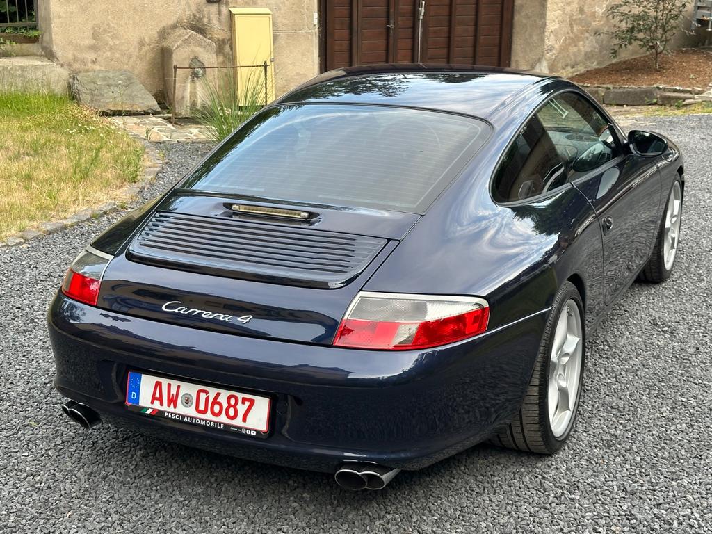 Porsche 996