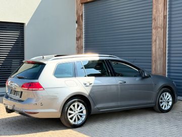Volkswagen Golf - 8