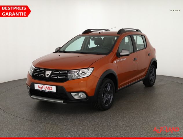 Dacia Sandero Stepway TCe 90 Celebration Navi Kamera