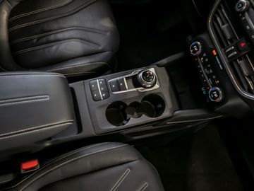 Ford Kuga 2.5 Plug-In Hybrid Vignale Stauassistent