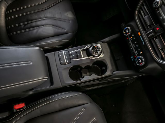 Ford Kuga 2.5 Plug-In Hybrid Vignale Stauassistent