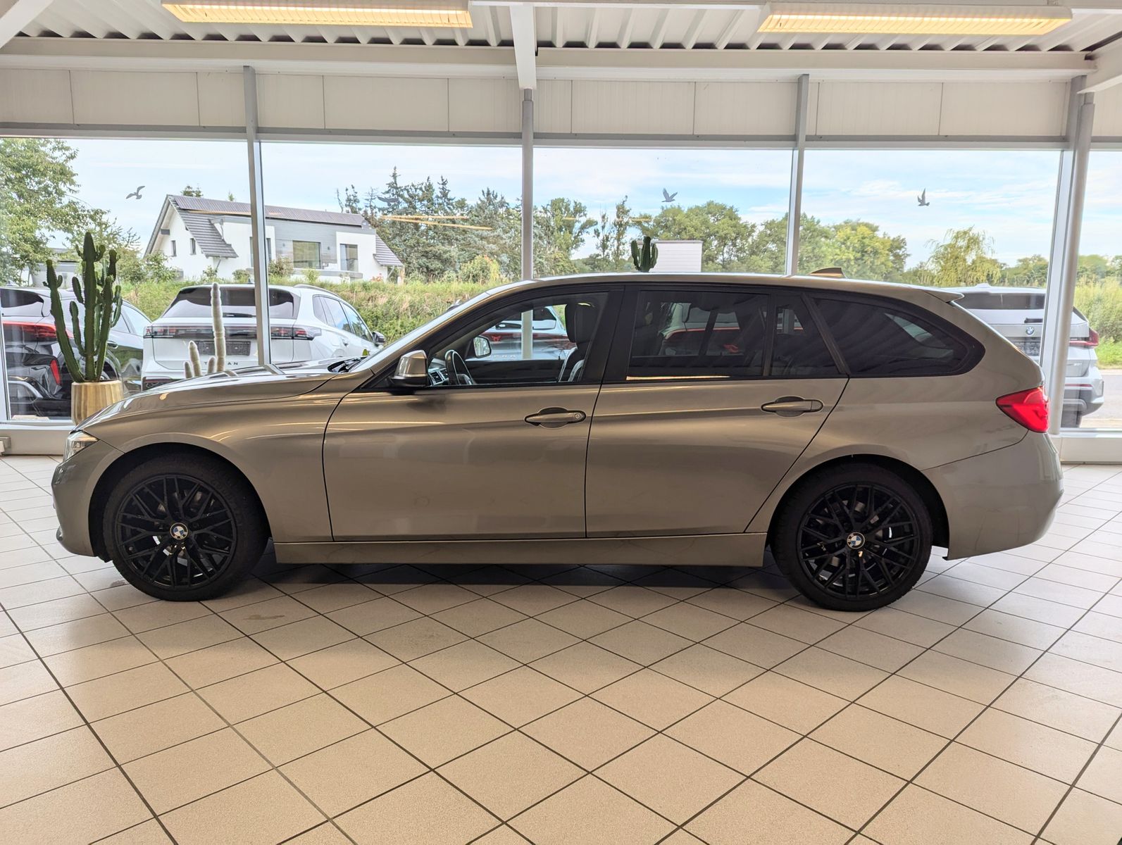 BMW 320 d Advantage Kamera Leder Sitzheizung - Image 4