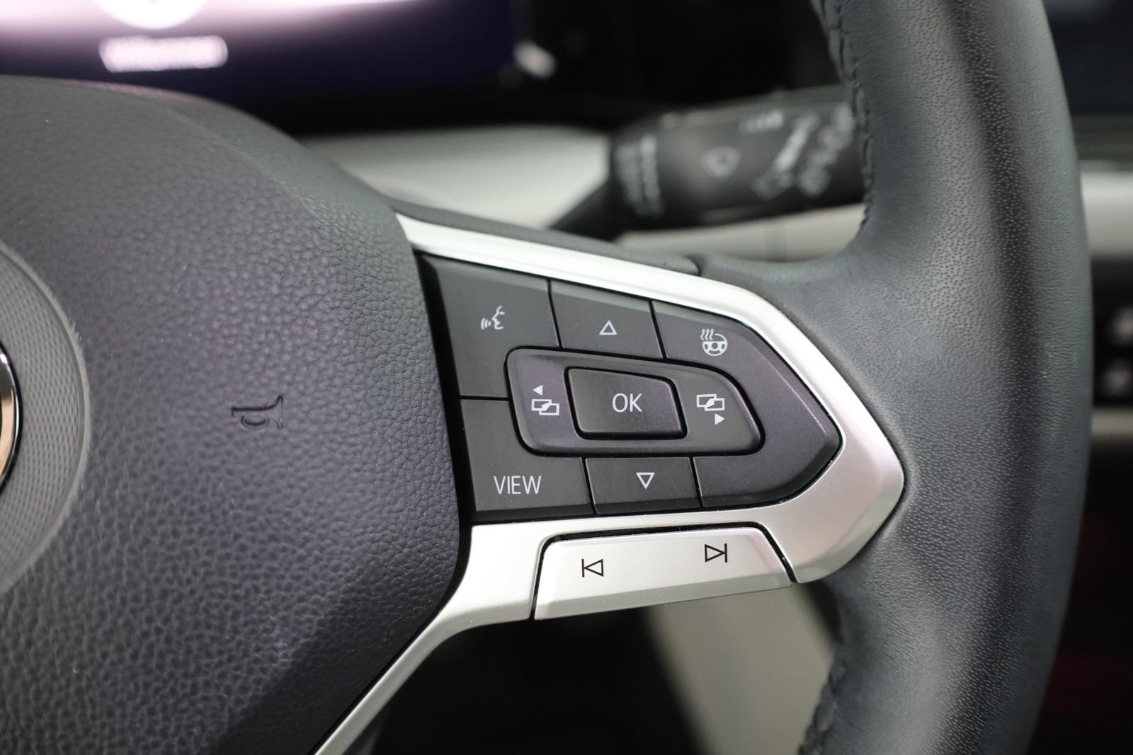 Volkswagen Golf VIII Variant 1.5 TSI Life LED Navi SHZ AHK, миниатюра 16