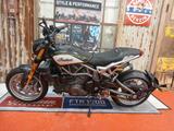 Indian FTR R Carbon Pemium  - INDIAN MOTORRAD