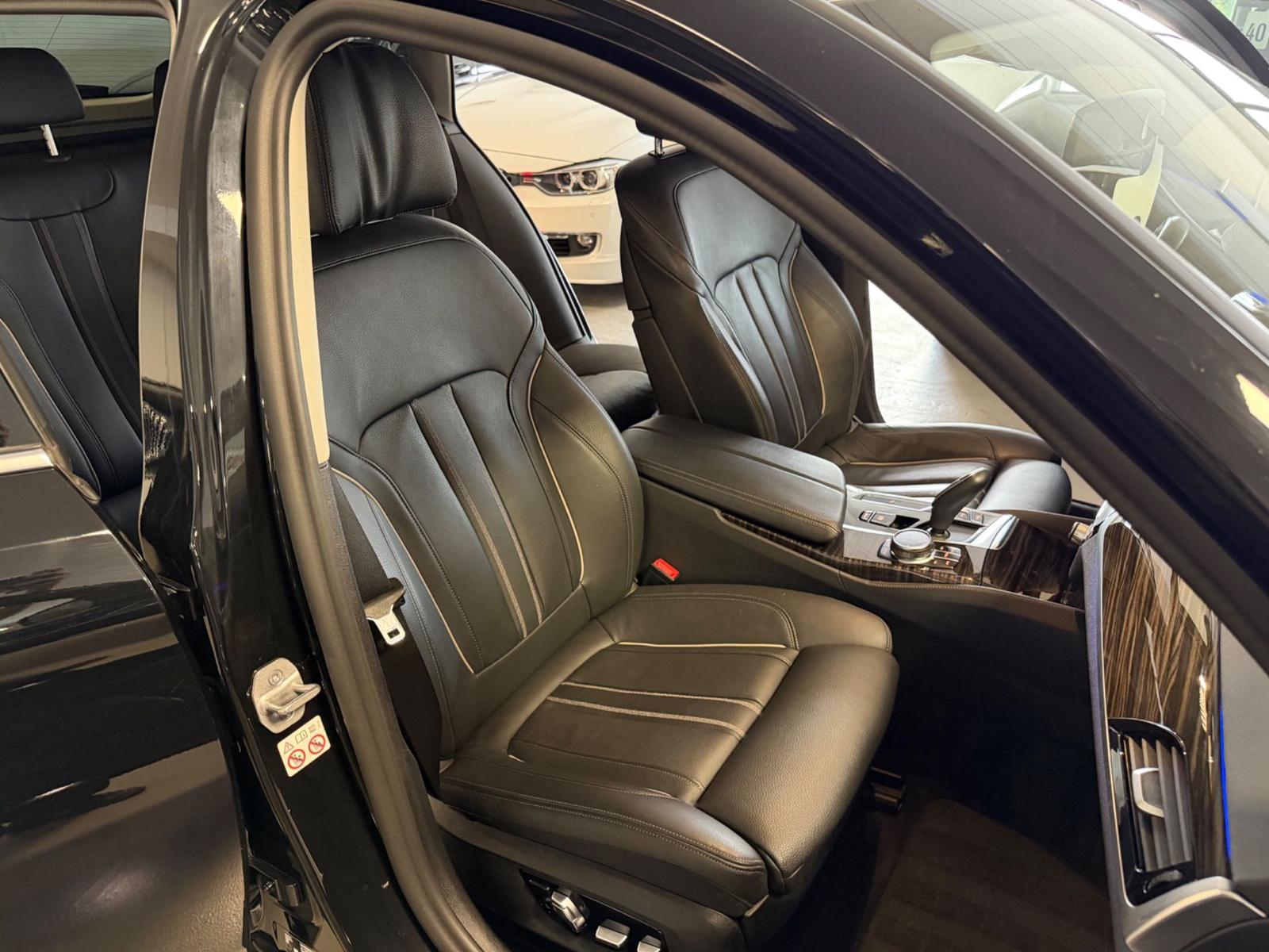 BMW 530 i Luxury Line H-KARDON/CAM/ACC/AHK/LEDER