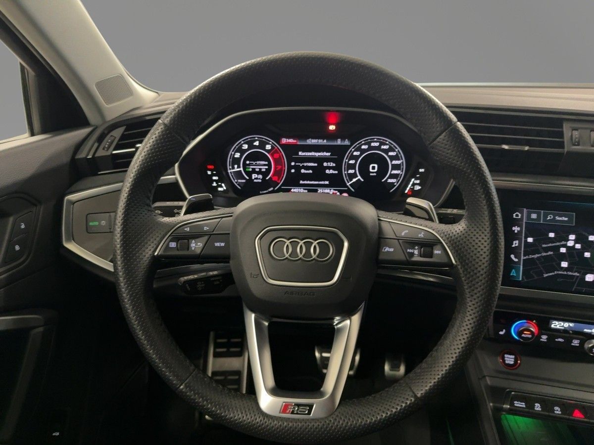 Audi RSQ3 - Bild 13