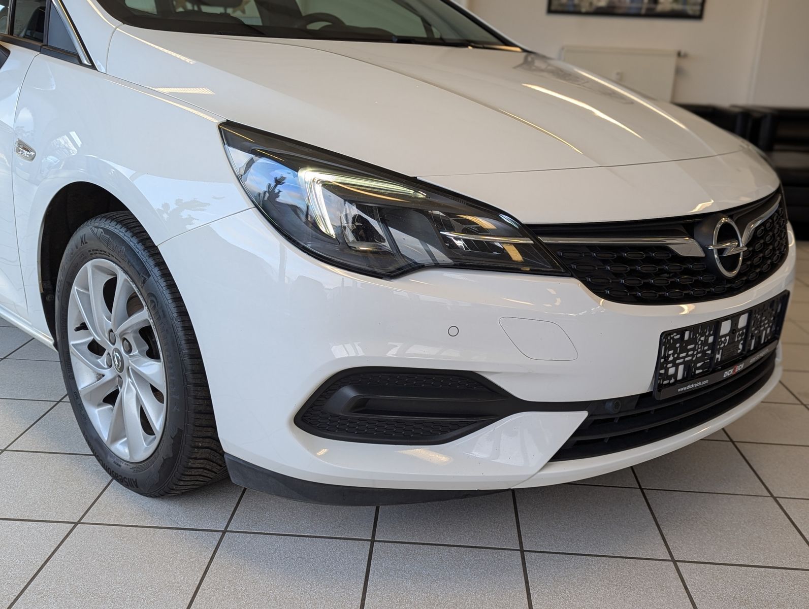 OPEL Astra 1.5 CDTI Aut. Elegance Navi LED Kamera - Image 9