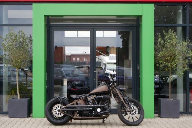 Harley-Davidson  Softail FXSTB Springer Bobber Custom+MegaOptik+