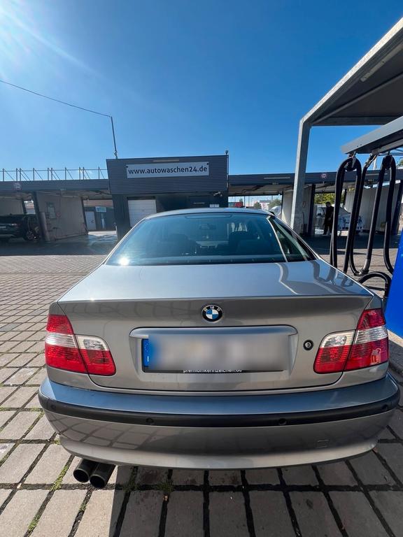 BMW 320