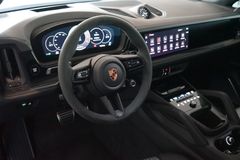 PORSCHE Cayenne GTS Coupé | Leichtbau Sport-Paket PORSCHE Cayenne GTS Coupé | Leichtbau Sport-Paket