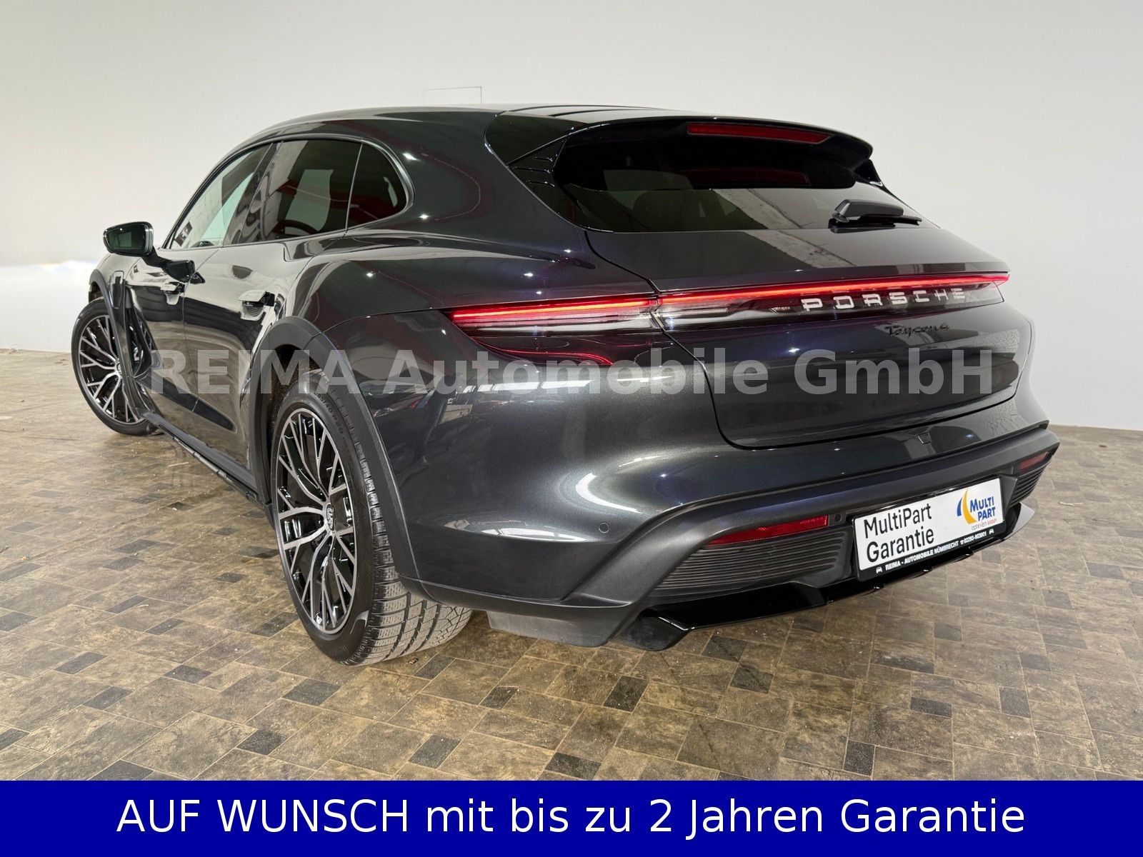 Fahrzeugabbildung Porsche Taycan Cross Turismo 4, Pano, 360°, SOH 90,8 %