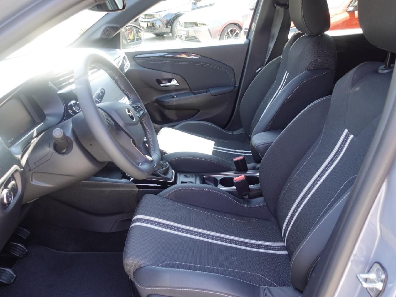 Fahrzeugabbildung Opel Corsa F 1,2 GS Line
