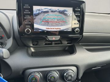 Toyota Yaris - 11