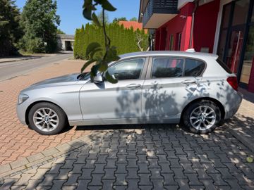 BMW 120 - 8