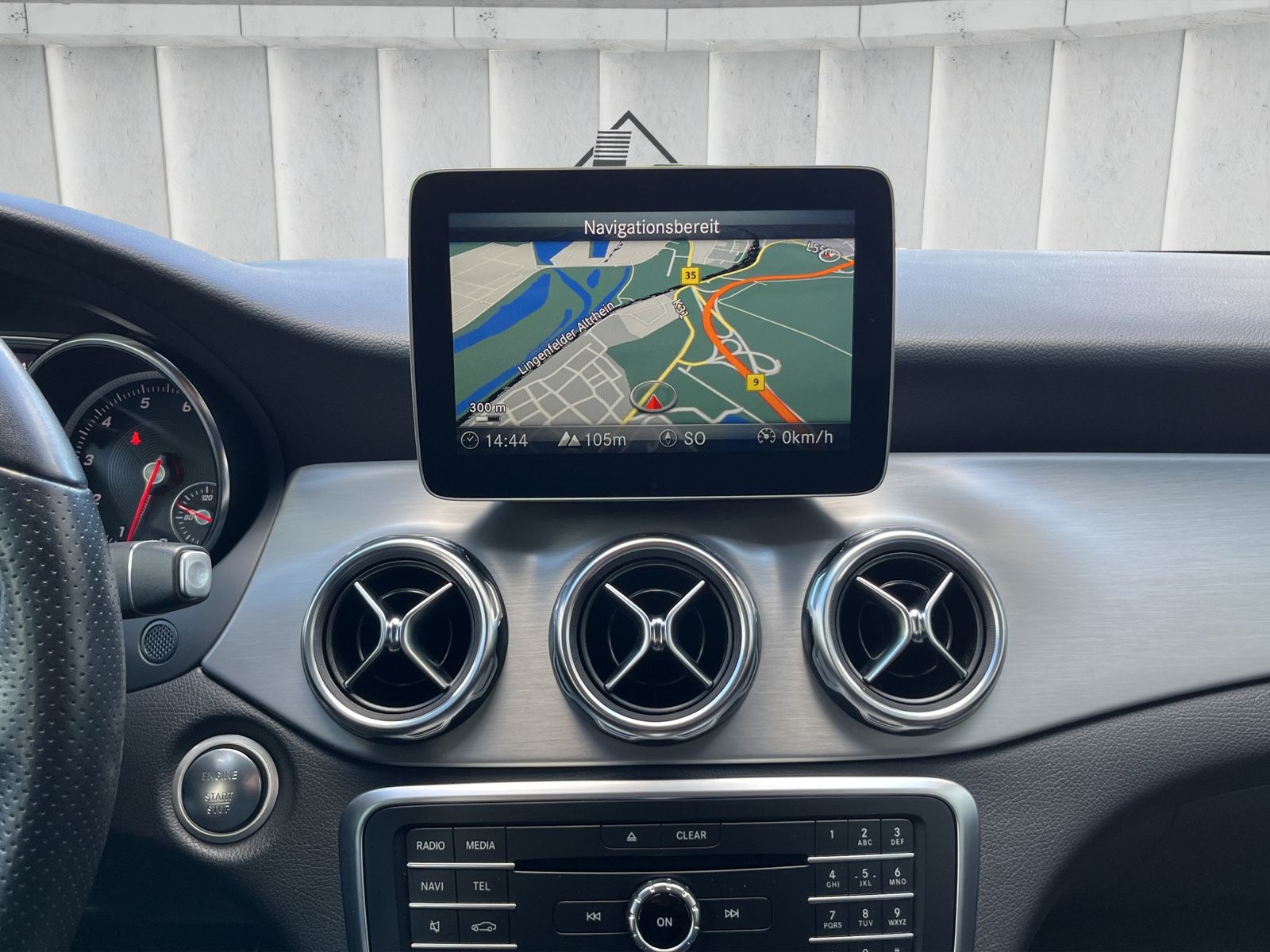 Fahrzeugabbildung Mercedes-Benz GLA 200*Automatik*AMG Line*LED*SHZ*Kam*PDC*NAVI*