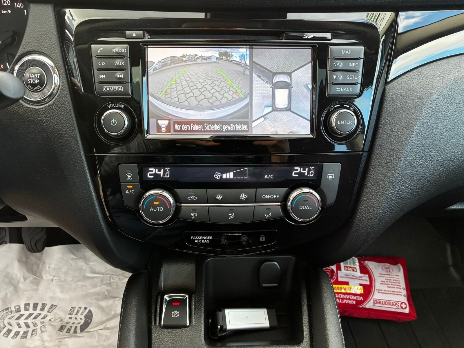 Fahrzeugabbildung Nissan Qashqai 115PS 6-Gang*360°Cam*NAVI*AHK*