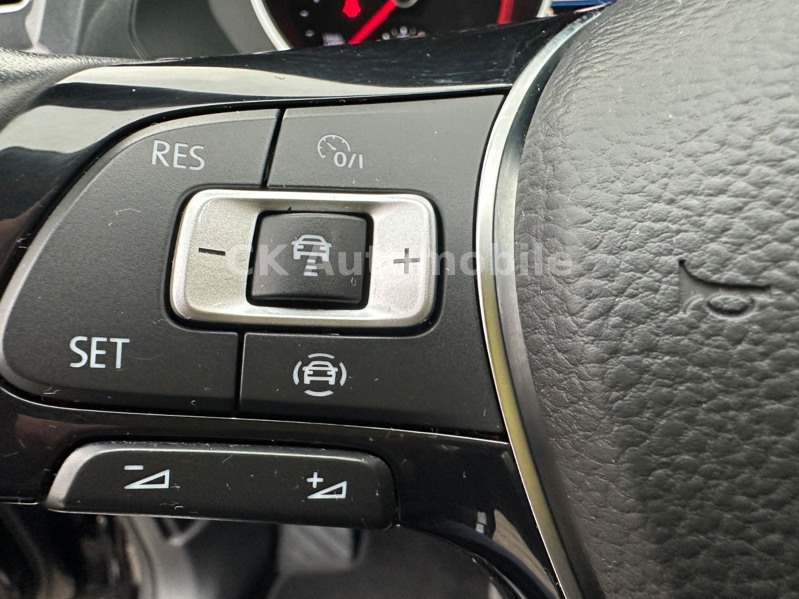 Fahrzeugabbildung Volkswagen Tiguan 2.0TDI Highline BMT 4Motion/DSG/Navi/LED