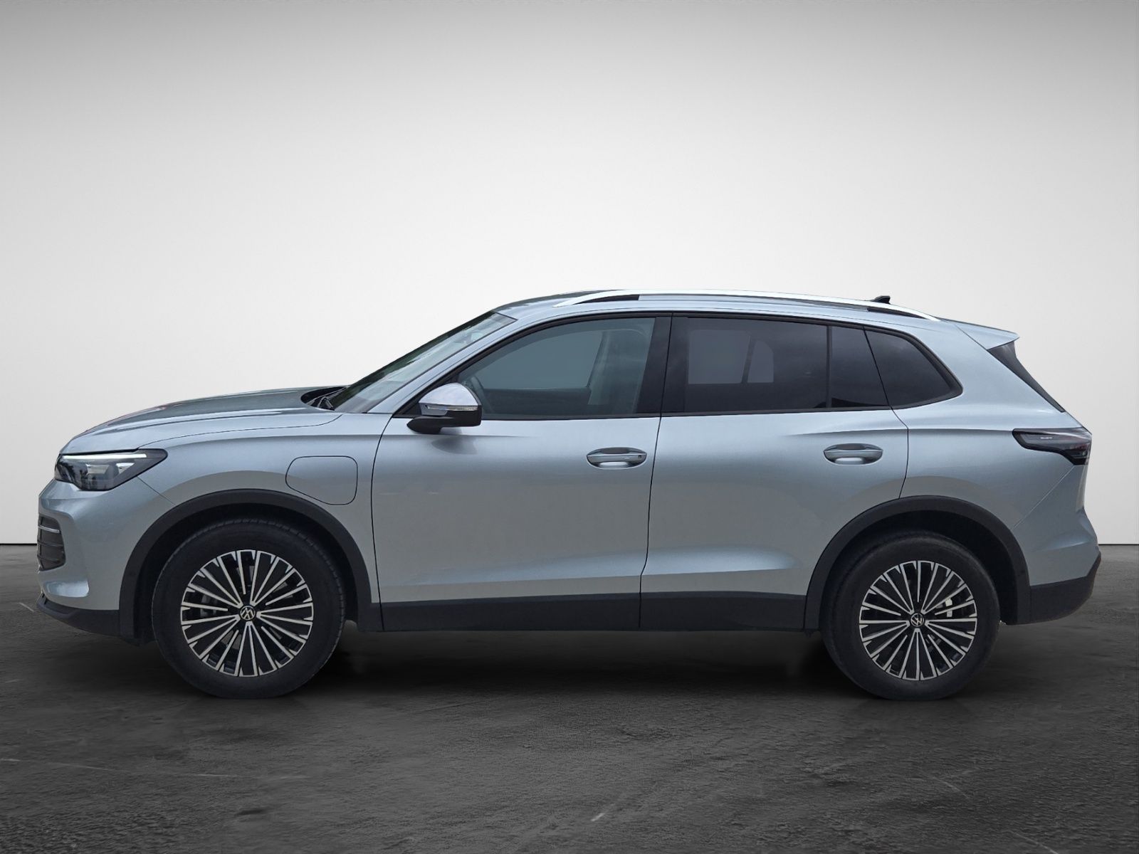 Volkswagen Tiguan 1.5 TSI DSG eHybrid Life  LED Kamera PDC  imagem 3