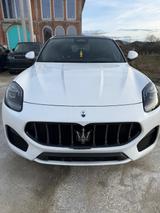 Maserati Grecale 2.0 MHEV Modena GT BTC - weiße Maserati Grecale