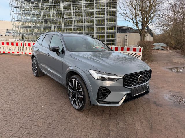 Volvo XC60 T6 AWD R-DESIGN+LEDER+AHK+360°CAM+ACC+22"