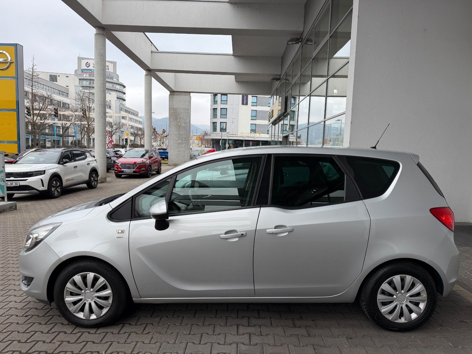 Fahrzeugabbildung Opel Meriva B Drive 120PS SHZ/PDC/LHZ!